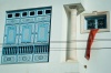 TUNEZJA_2008_034, tunezja, podróże, okno, kolumna, architektura, fotografia, kolor,